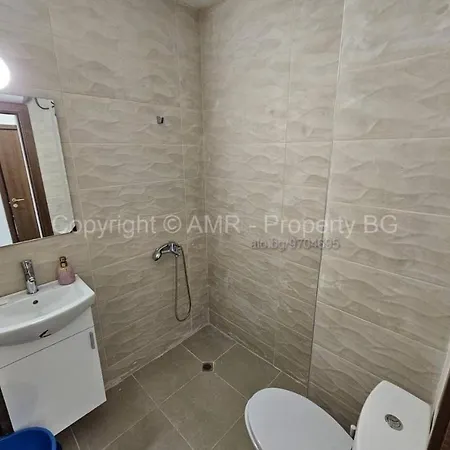 Aleks Apartmant *